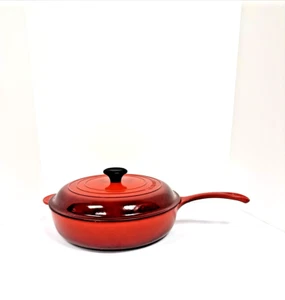 Le Creuset Signature Cassadou Saucepan 30cm 12" Cerise Red Cast Iron NEVER USED - Picture 1 of 9