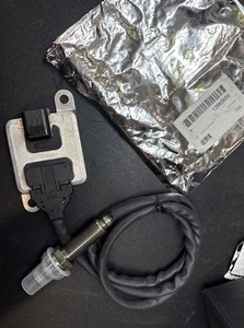 GM 12662658 NOX Sensor Nitrogen Oxide Factory Sealed OEM NOS General Motors - Picture 1 of 5