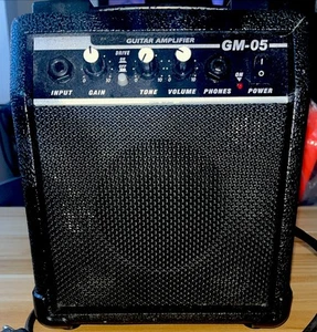GM-05 9” Inch Guitar Practice Amp Amplifier Tested & Working - Picture 1 of 8