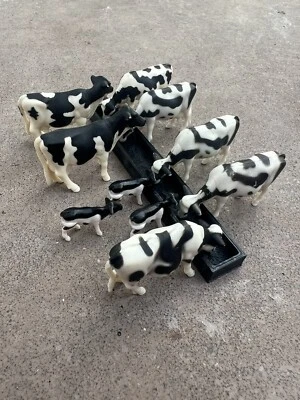 1/64 Black Cattle Feed H Bunk - Image 1 of 4