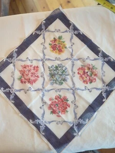 VINTAGE HANKY 1950er MCM Blumen Marineblau - Bild 1 von 3