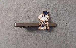 Cool Snoopy in Black Tuxedo Tux Tie Clip Clasp Bar Great Gift from Peanuts - Picture 1 of 6