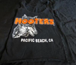 VINTAGE HOOTERS BLACK TANK TOP Pacific Beach CA XS T-SHIRT Sleeveless Women - Picture 1 of 2