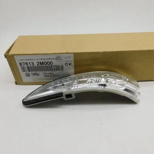 Nueva lámpara de señal de espejo exterior izquierda para 10-16 Genesis Coupe 876132M000 - Imagen 1 de 11