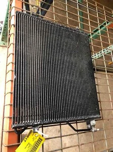 2002 - 2005 JEEP LIBERTY Utility Truck 3.5L Air Conditioning A/C Condenser OEM - Picture 1 of 12