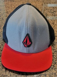 volcom cap grey black with red bill - Picture 1 of 4