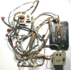 ROWE JUKEBOX TI-2: Ungeprüfter GROSSKABELBAUM mit SERVICEEINHEIT, Klemme, etc. - Bild 1 von 6