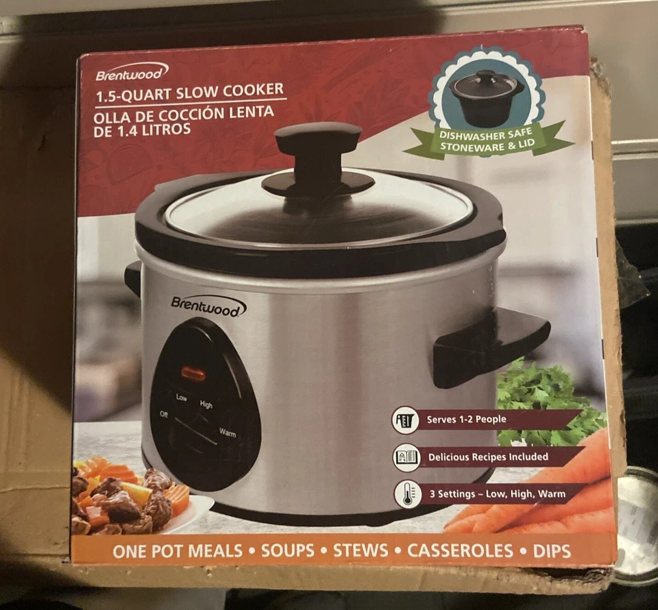 Brentwood SC-115S: olla de cocción lenta de 1,5 cuartos de galón, 3 ajustes de acero inoxidable - plateada Foto 1 de 3