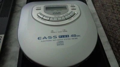 CD player portátil antigo Aiwa XP-v713 sistema antichoque E.A.S.S. Plus 48seg - Imagem 1 de 4