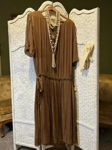 Antique 1920s Brown Pleated Silk Chiffon Dress Geometric Belt Flapper Vintage - Picture 1 of 11