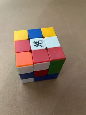 Dayan GuHong Cube 3x3x3 Cubing Speed Puzzle Brain Educational Toys - Image 1 of 4