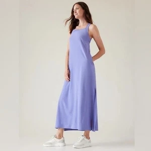 Athleta Sz Medium Arrival Maxi Dress Lightweight Purple Pockets Quick Dry Beach - Picture 1 of 13