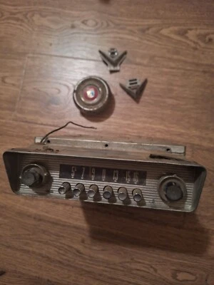 Radio y piezas Ford Ranch Wagon 53 Foto 1 de 4