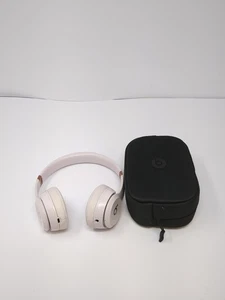 *DIRTY* Beats Solo 4 - Wireless Bluetooth On-ear Headphones, Apple & Android - Picture 1 of 6
