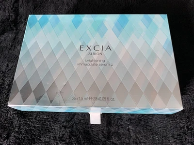 Suero iluminador inmaculado ALBION EXCIA 2025 1,5 ml x 28 piezas (28 días) Foto 1 de 3