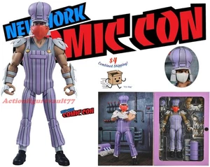 NECA TMNT 2025 Ultimate Train Track Takedown Shredder NYCC ----IN-STOCK---- - Picture 1 of 3