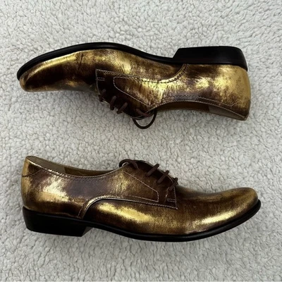 Zapatos Oxford Pour La Victoire de cuero de encaje en tono dorado para mujer talla 9,5 Foto 1 de 4