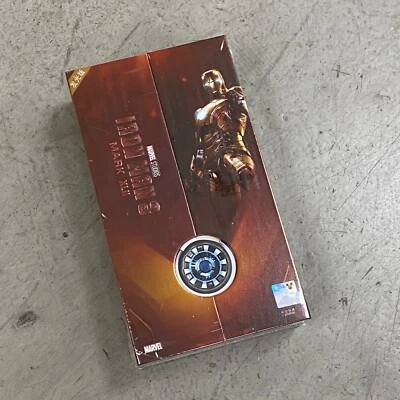 Figura de acción ZD-MK42-L: ZD Toys Marvel Iron Man Mark42 7" (versión LED) Foto 1 de 4