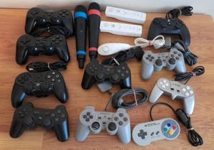 Controllers for PS1 PS2 PS3 Wii SNES GameCube Faulty Damaged or Untested - Picture 1 of 16