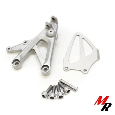 01-06 Honda CBR600F4i - Juego trasero izquierdo - Clavija soporte reposapiés cambio delantero Foto 1 de 4