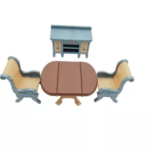 2008 Loving Family Puppenhaus Fisher Price Möbel Esstisch Stühle Stall - Bild 1 von 6