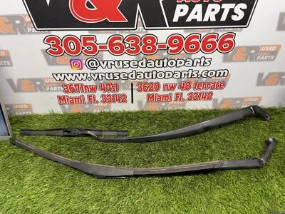 ✅ Brazo limpiaparabrisas Toyota Yaris 2007 Rh & Lh OEM Foto 1 de 3