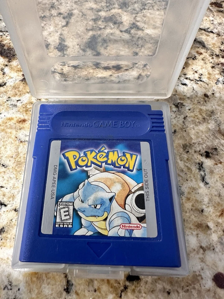 Pokémon Blue Version. “Gotta Catch Em All”. In Very Good Condition. - Image 1 of 1