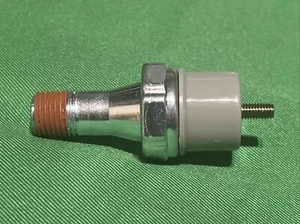 Duralast PS222 Oil Pressure Switch/Interruptor - Picture 1 of 4