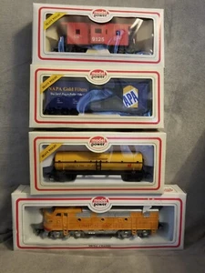 Lot of 4, Union Pacific Model Power F2-A Dual Drive, Lights, Clean, Works, Video - Picture 1 of 3
