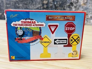 Thomas Wooden Brown Label Set of Five Signs New in Box! 1996 1st Wave - Picture 1 of 7