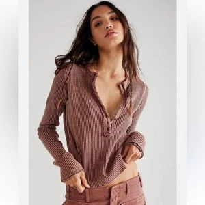 FREE PEOPLE ONE Colt Thermal Top Brand New - Picture 1 of 13