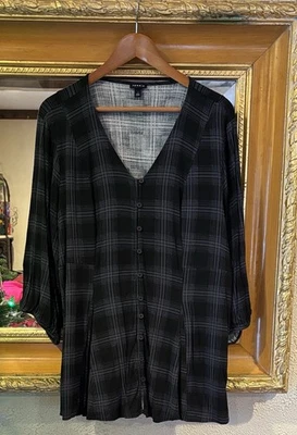 Top Torrid Fit & Flare Rayón Slub Negro y Gris a Cuadros Botón Delantero - Talla 1 (XL) Foto 1 de 4