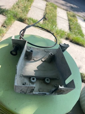 OEM BMW 2002 2002tii e10 columna de dirección inferior cubierta cable obturador  Foto 1 de 4