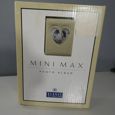 Álbum de fotos Burnes of Boston Mini Max corazón satinado 4x6 nuevo en caja S Foto 1 de 3
