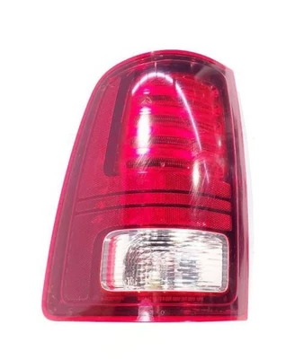 Dodge Ram 1500 2014 2015 2016 OEM conductor luz trasera izquierda diseño LED moldura negra  Foto 1 de 4