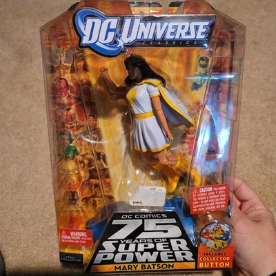 Boneco de ação DC Universe Classics MARY BATSON RED Wave 12 MATTEL - Imagem 1 de 4