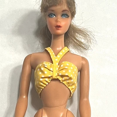 Barbie Moda CLON Amarillo Lunares Halter Corbata Top Años 70 De Colección ~ Excelente Foto 1 de 4