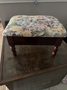 Small Footstool/sewing box - Picture 1 of 5