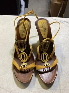 Wild Rose Heels Women's 9.5, Brown Wooden Bottom Ankle Straps Casual Summer Wear - Picture 1 of 8