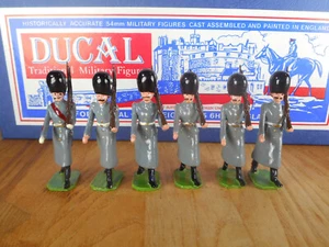 Ducal Toy Soldiers, Welsh Guards Marching #147b - Picture 1 of 11