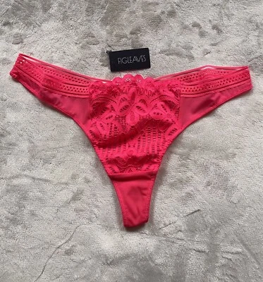 Women’s Figleaves Harper Geometrical Lace Thong, Stunning Lace Panel