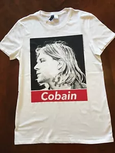 T-shirt con licenza KURT COBAIN di H&M NUOVE taglie XS, S, M, L, XL - Foto 1 di 4