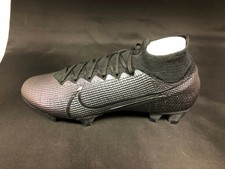 mens soccer cleats size 10.5
