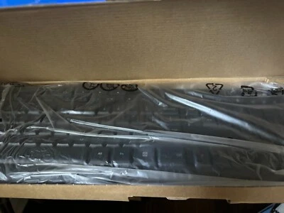 = Microsoft 1576 1113 Keyboard and Mouse Lot 2134 NEW - Image 1 of 2