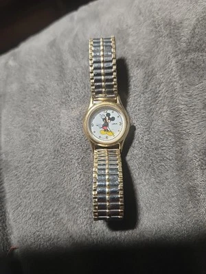 Reloj vintage para mujer Lorus/Seiko Mickey Mouse RPH14AX Foto 1 de 4