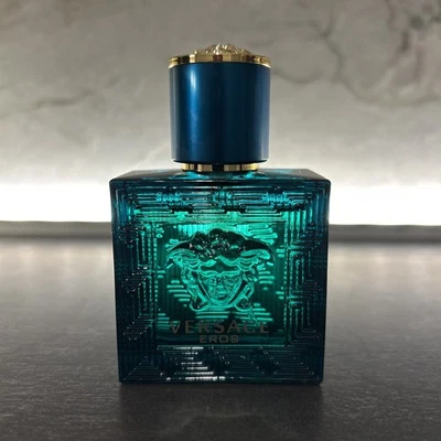 Versace Eros Cologne By Versace Eau De Toilette Spray 1oz/30ml Para Hombres Foto 1 de 4