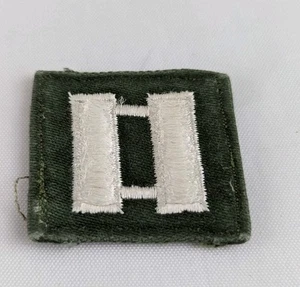 U.S. Army Vintage CPT Captain Rank Patch Embroidered Sew-on Green - Foto 1 di 2