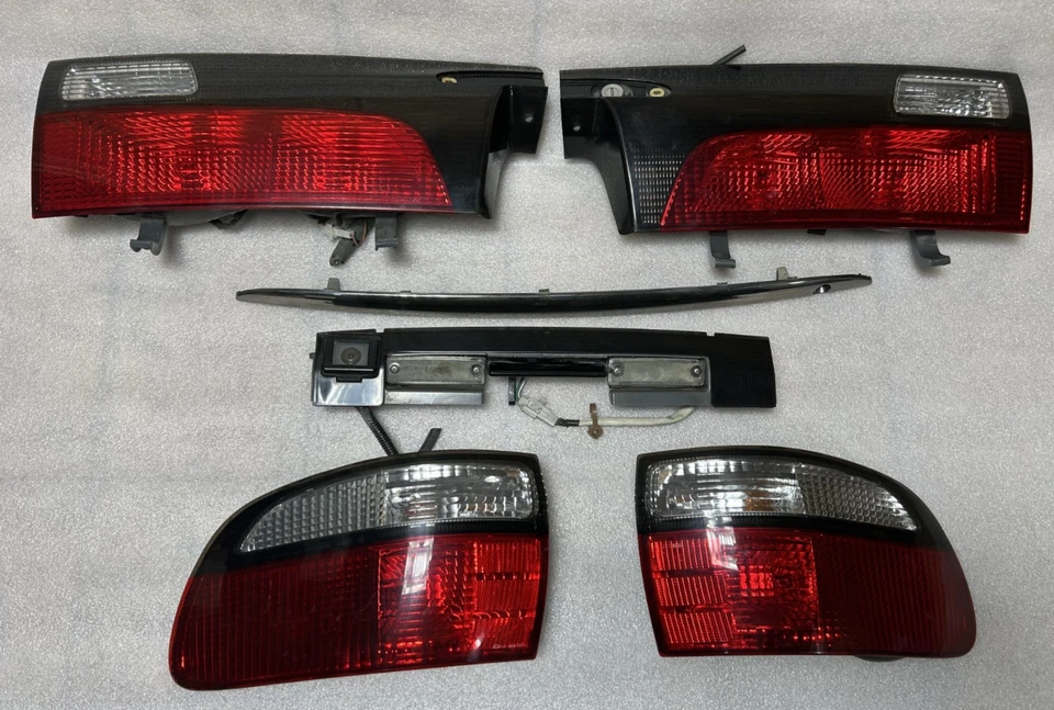 JDM 96-00 TOYOTA ESTIMA PREVIA TCR10W OEM LUCES TRASERAS LUCES CÁMARA LAVADO DE CARA Foto 1 de 4