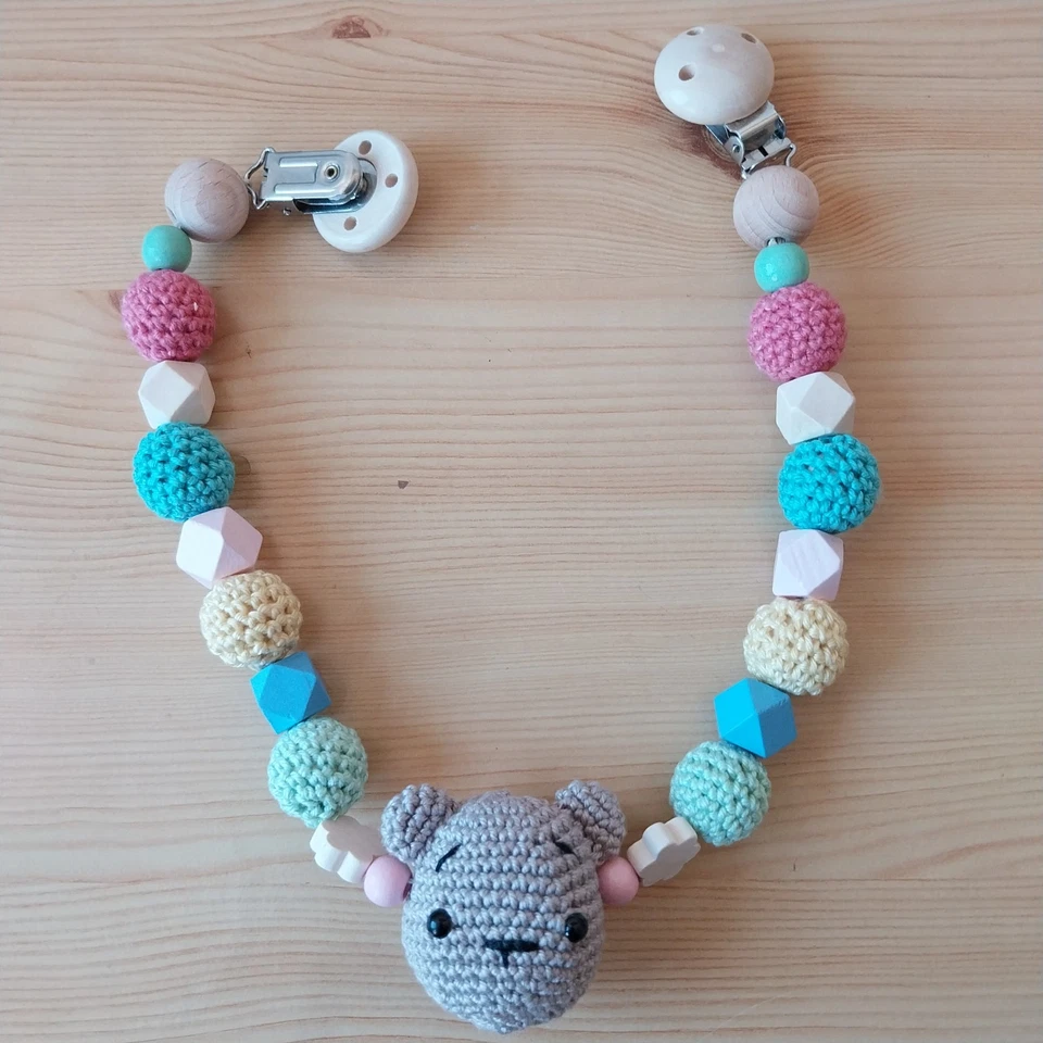 Kinderwagenkette Baby Spielzeug Gehäkelt - Bild 1 von 1