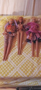 Lot Of 3 Vintage Barbies One Is Golden Dream. - Picture 1 of 12